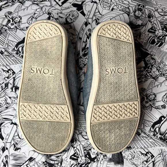 Toms T8 - Picture 3 of 4